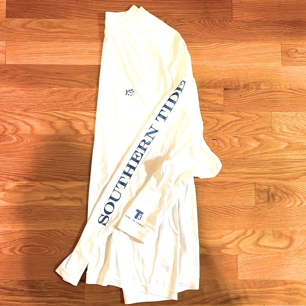 Southern Tide, long sleeve rash guard